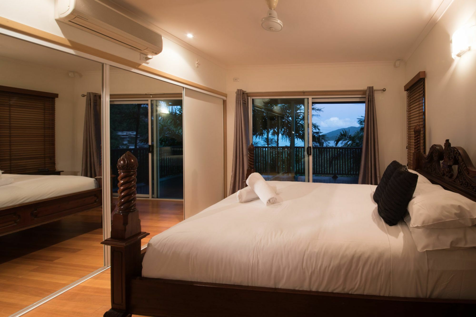 Bella Vista On Nara Pets Welcome Airlie Beach Exterior photo
